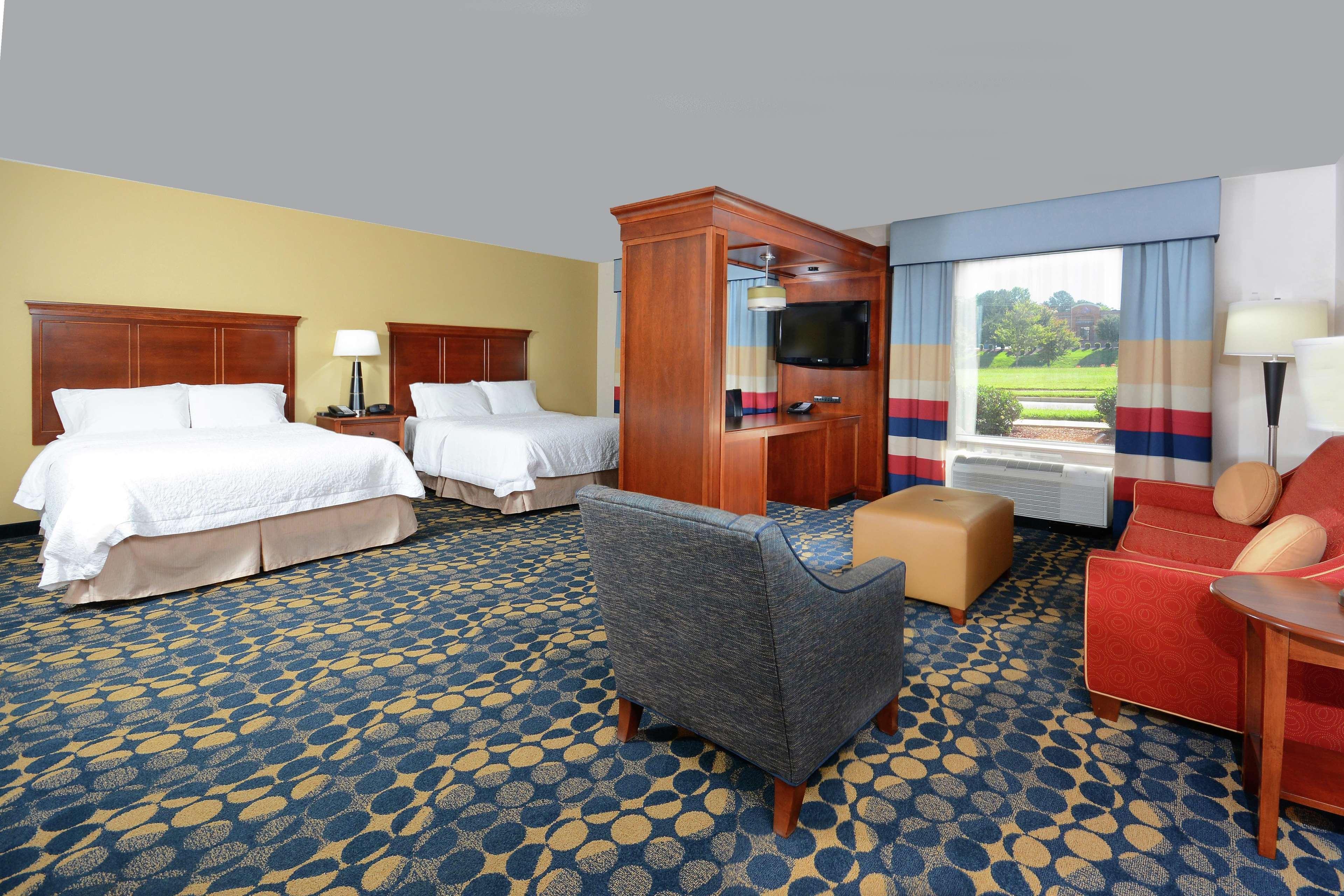 Hampton Inn & Suites Huntersville Exterior photo