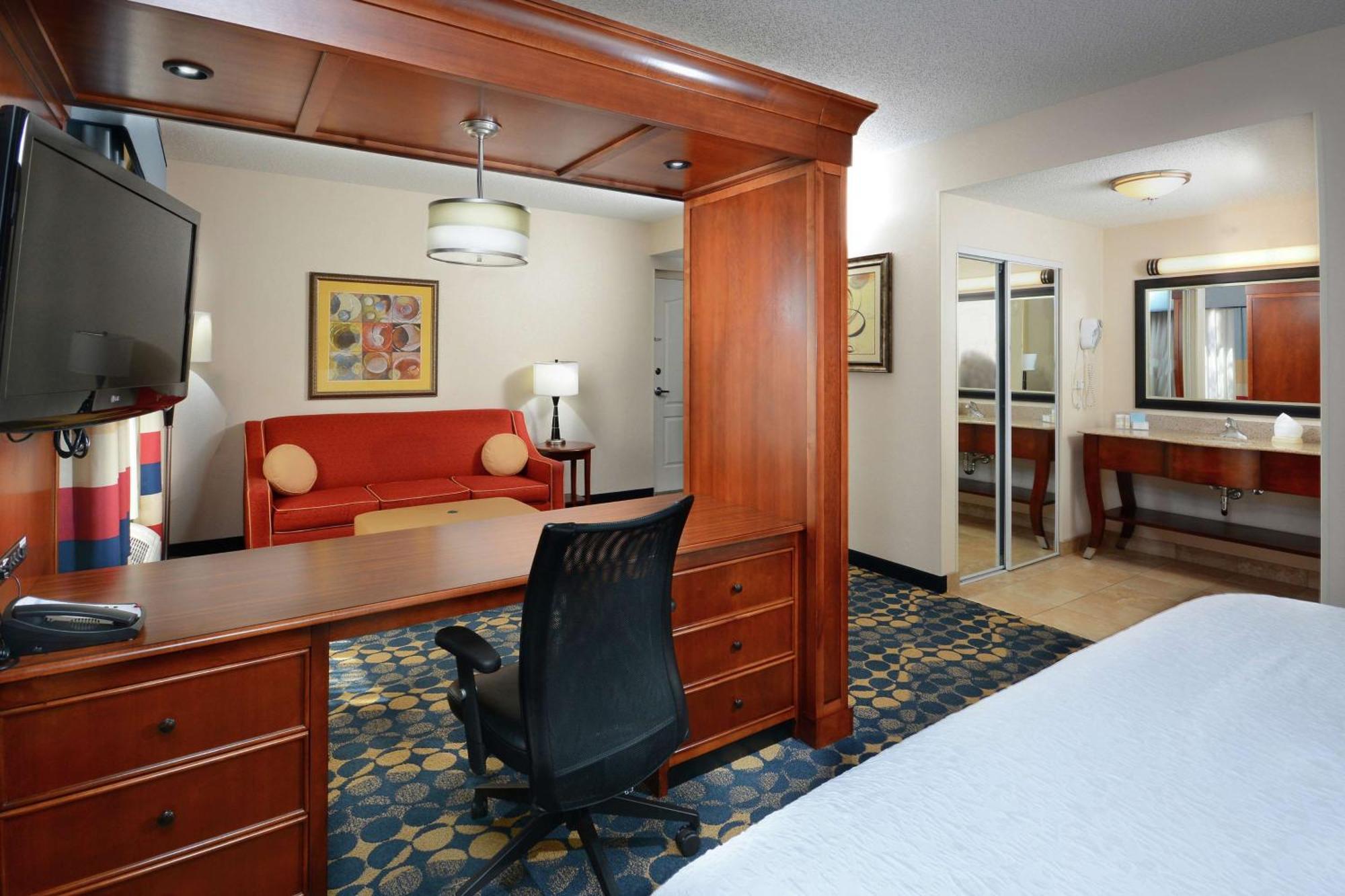 Hampton Inn & Suites Huntersville Exterior photo